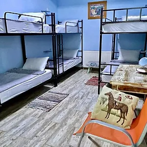 https://tbil-home-hostel.alltbilisihotels.com