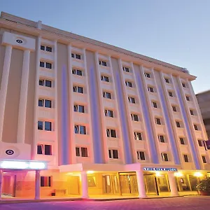 The Отель